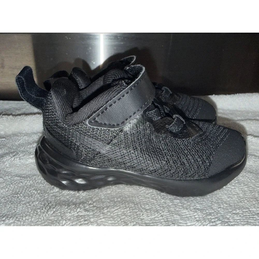Nike Revolution‎ 6 Baby Boy's Athletic Shoes Size 4C Black
